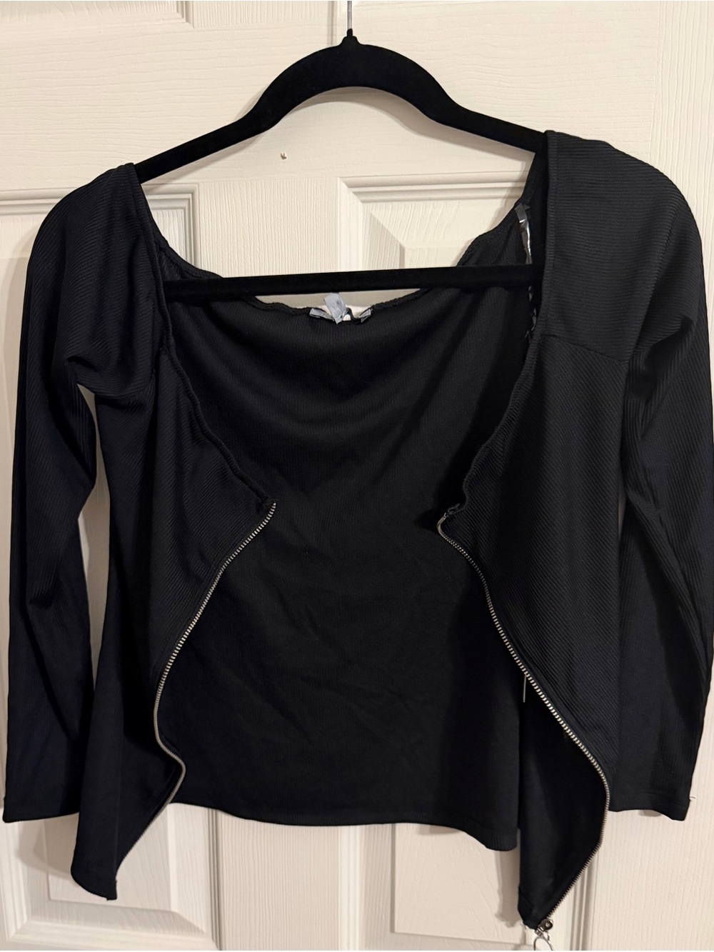 Charlotte Russe Black Long-Sleeve Open Front Zip Blouse